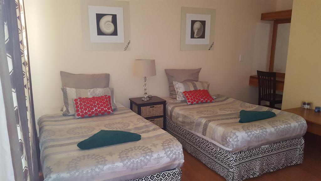 Natalie Guesthouse Bloubergstrand Exterior foto