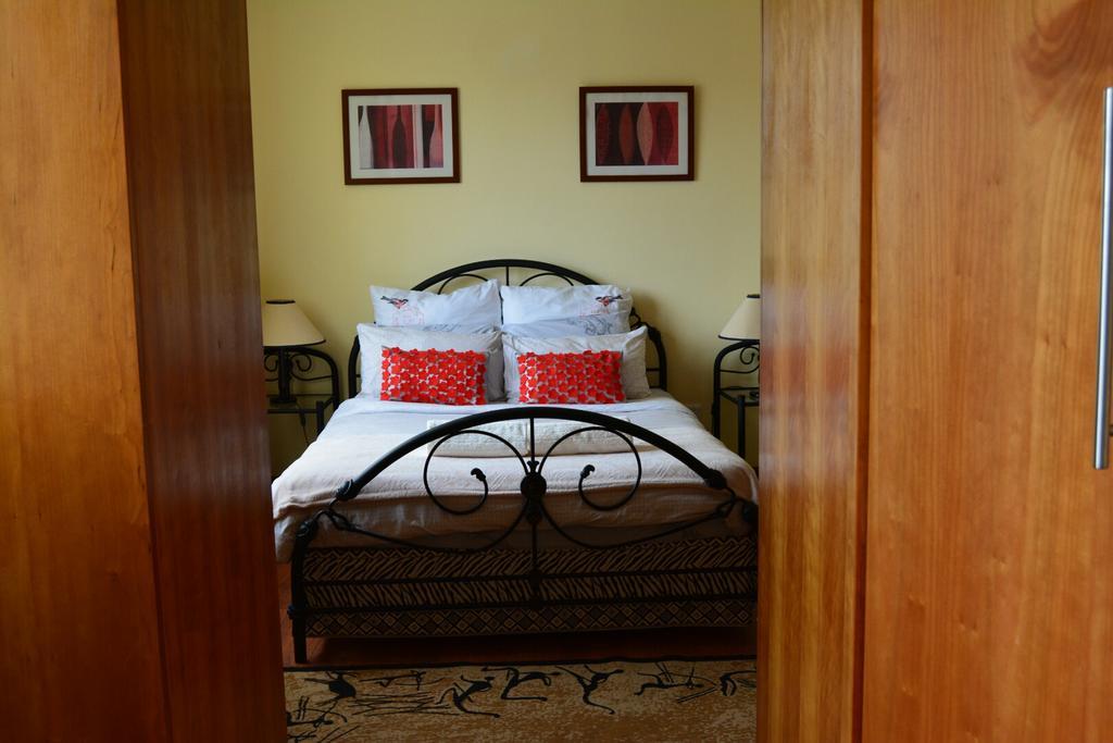 Natalie Guesthouse Bloubergstrand Exterior foto