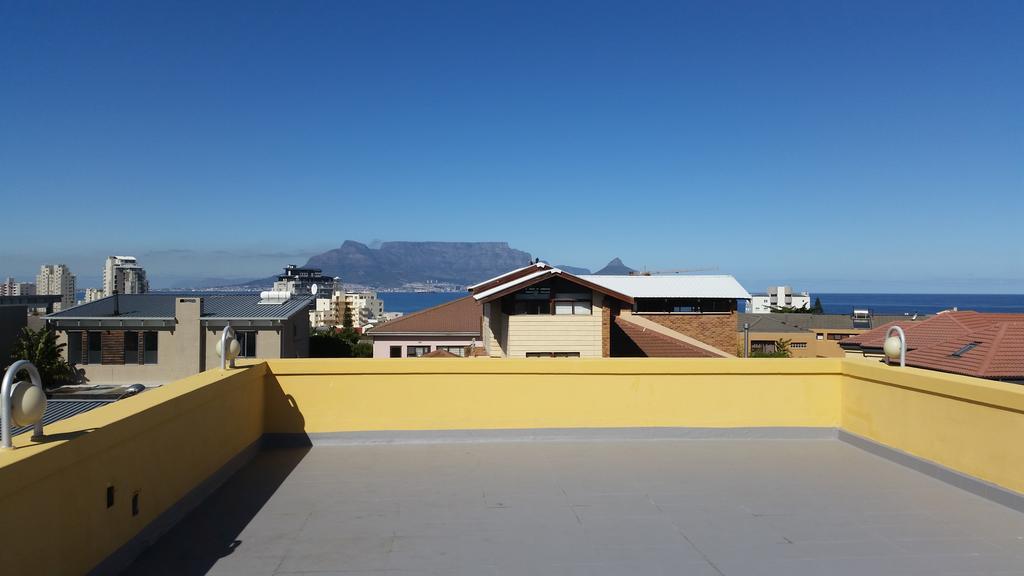 Natalie Guesthouse Bloubergstrand Exterior foto