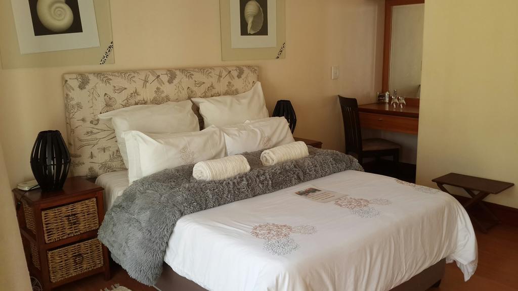 Natalie Guesthouse Bloubergstrand Exterior foto